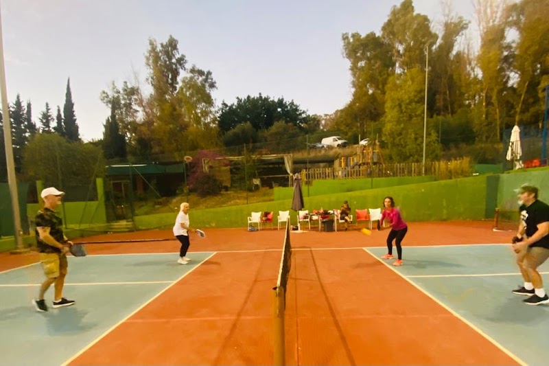 Asociación deportiva Pádel y Pickleball - Foto 2