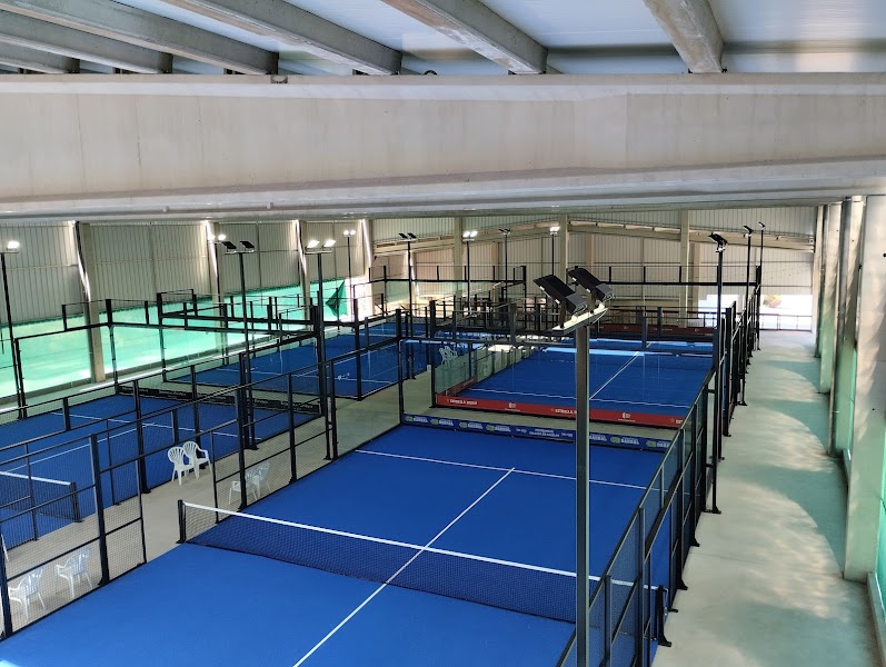 CASTELO PADEL CLUB SPORT&FOOD en Villasobroso - Foto 1