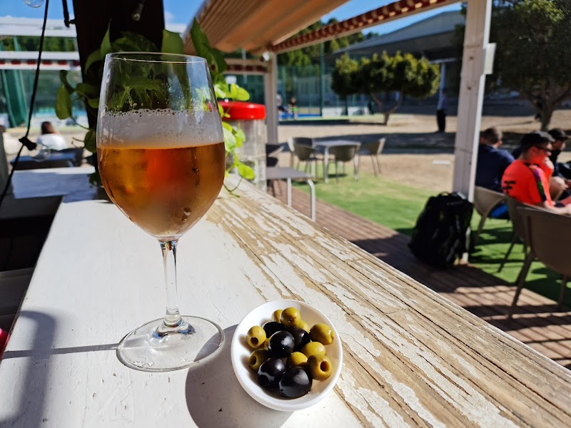 Cervecería House of Padel - Foto 3