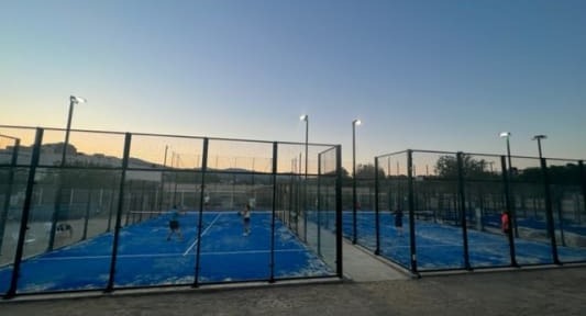 Club de Pádel Garbí de Llança en Llançà - Foto 1