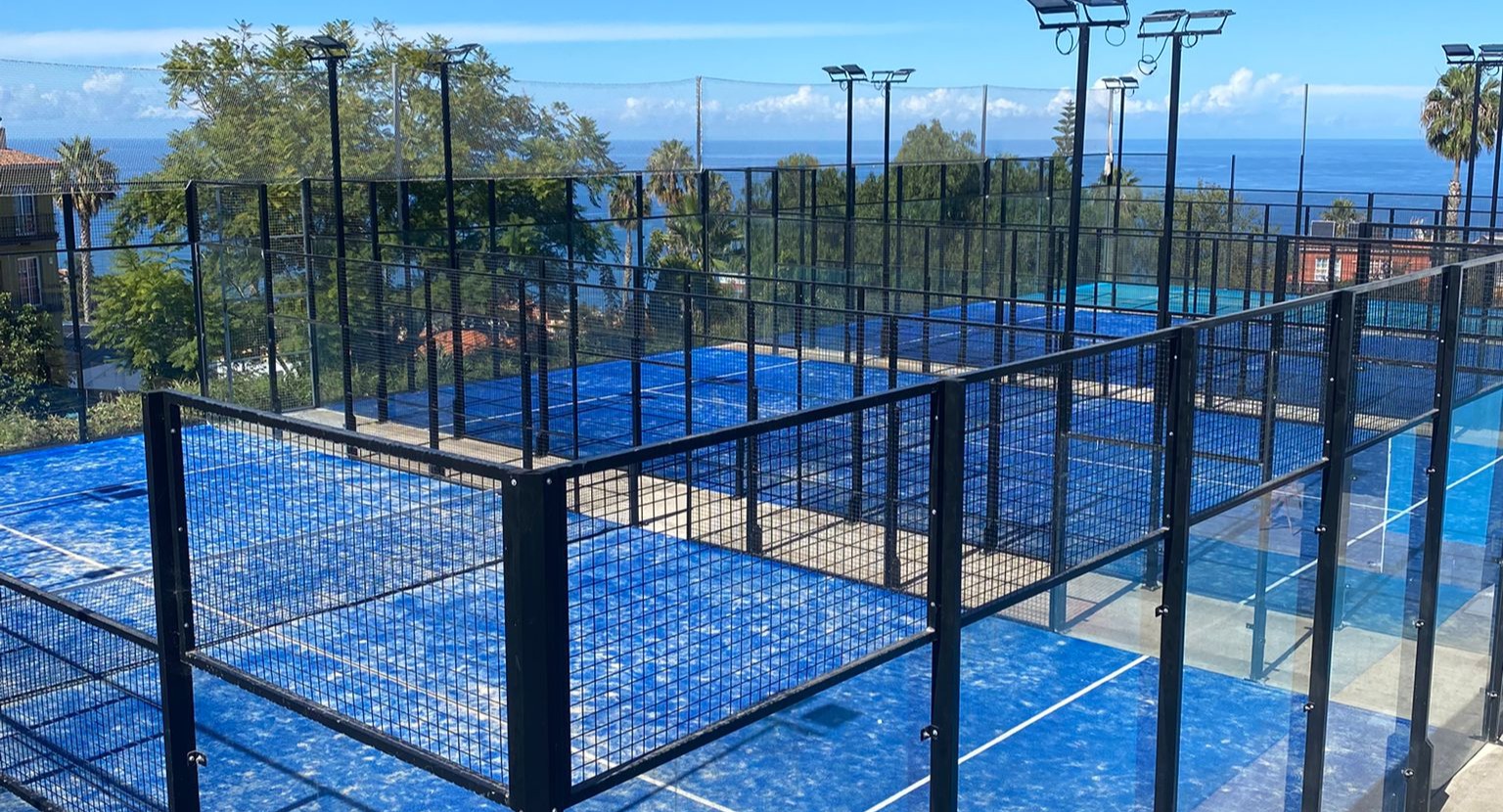Club de Pádel Los Príncipes en Los Realejos - Foto 1