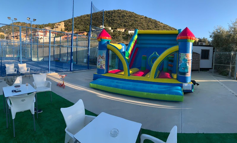 Club de Pádel Sierra Gorda Coin - Parque Infantil En Coin - Foto 3