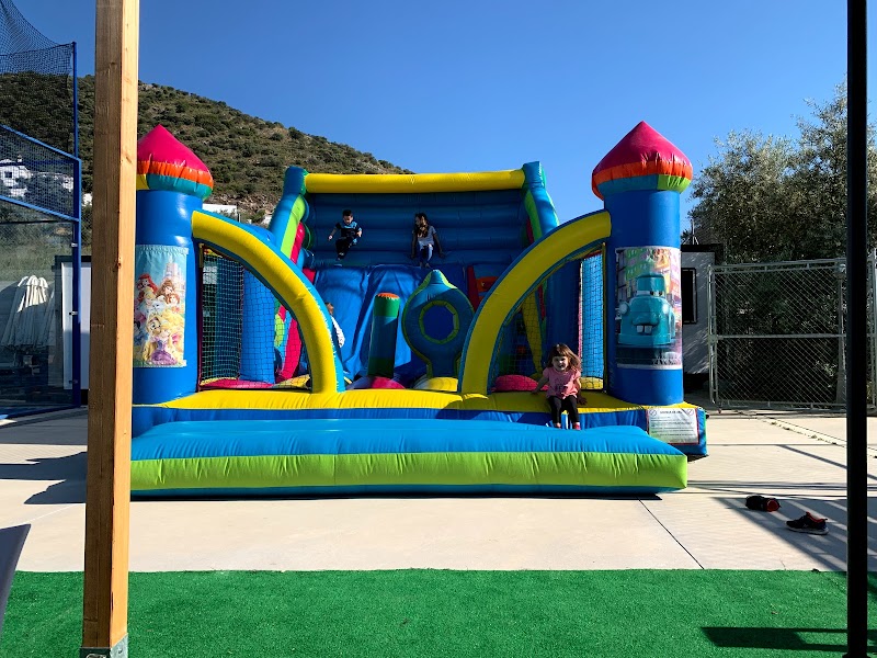 Club de Pádel Sierra Gorda Coin - Parque Infantil En Coin - Foto 5