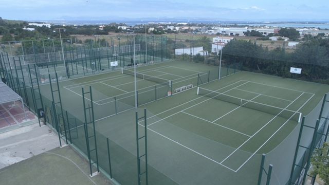 Club De Padel Y Tennis De Formentera en Sant Francesc de Formentera - Foto 1