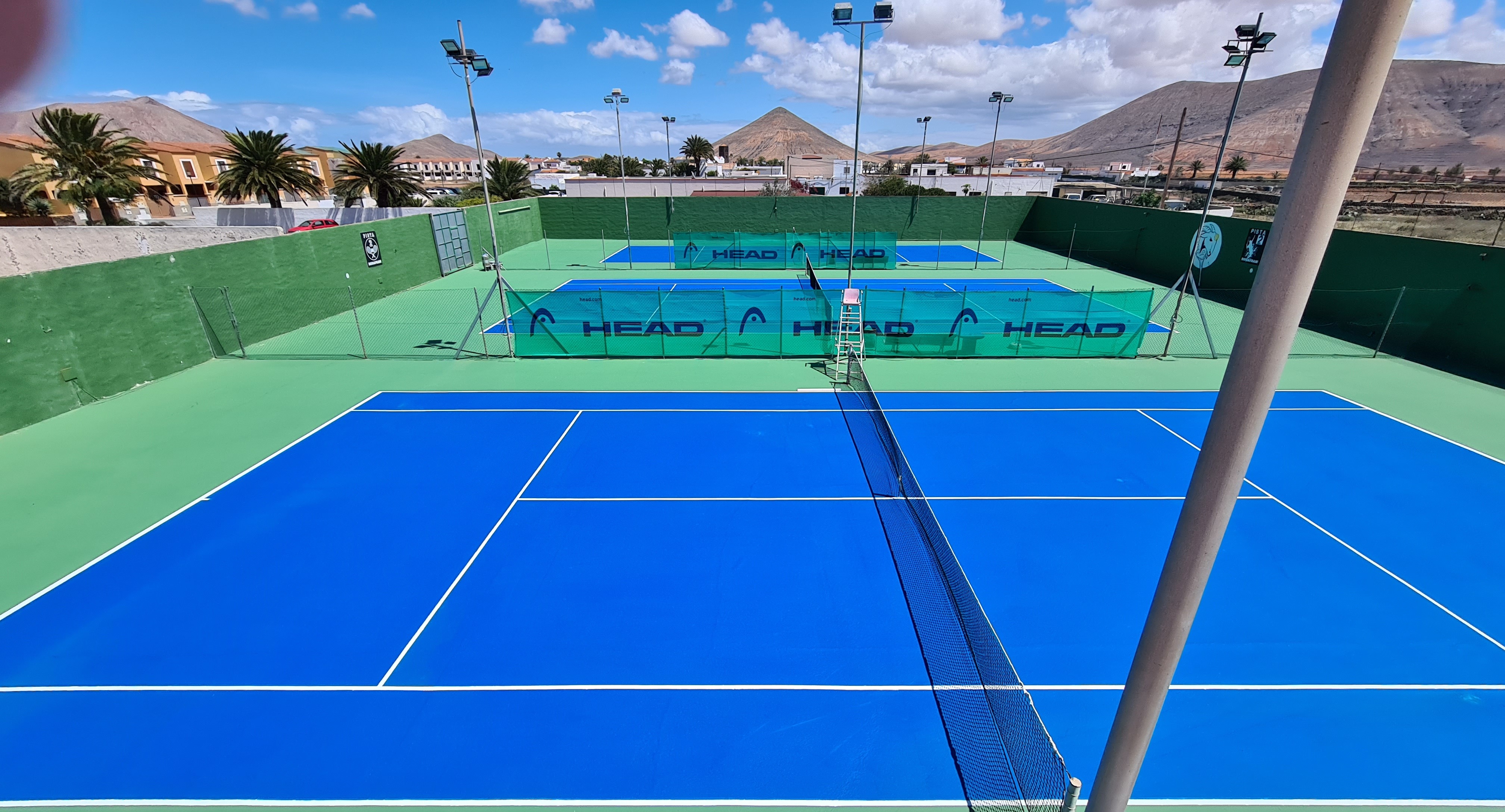 Club de Tenis Saque y Volea en La Oliva - Foto 1