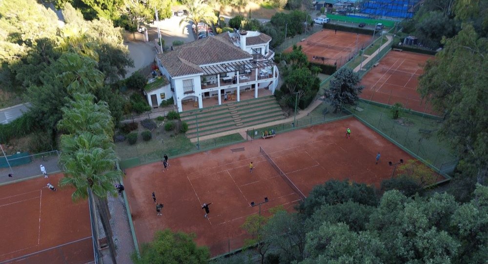 Club De Tenis Y Padel Estepona en Estepona