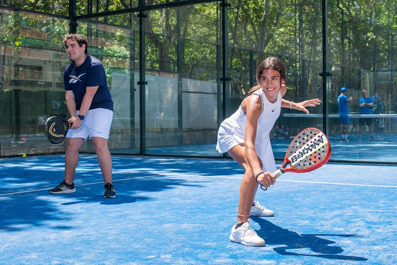 Club de Tenis y Pádel Olímpia | CEM Olímpia - Foto 3