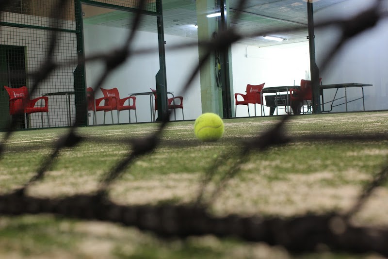 Club Pádel Sarria en Sarria - Foto 1