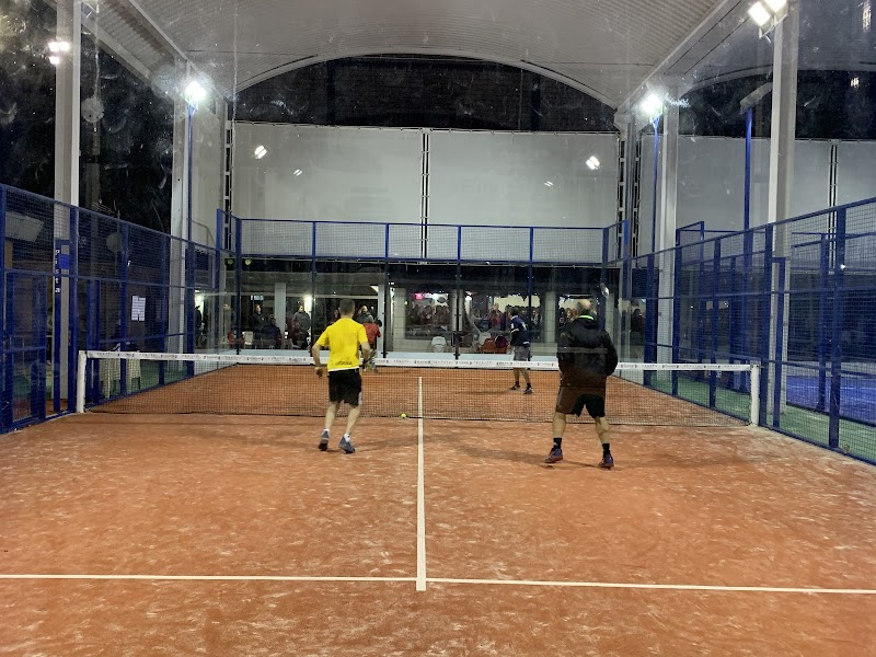Club Tenis y Padel Soto del Real - Foto 2