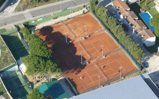 Club Tennis L ́escala en l'Escala - Foto 1