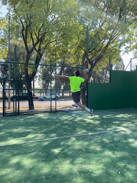 Escuela de padel Daniel Álvarez - Foto 4