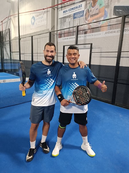 ESCUELA DE PADEL NAXO DIEZ - Foto 4