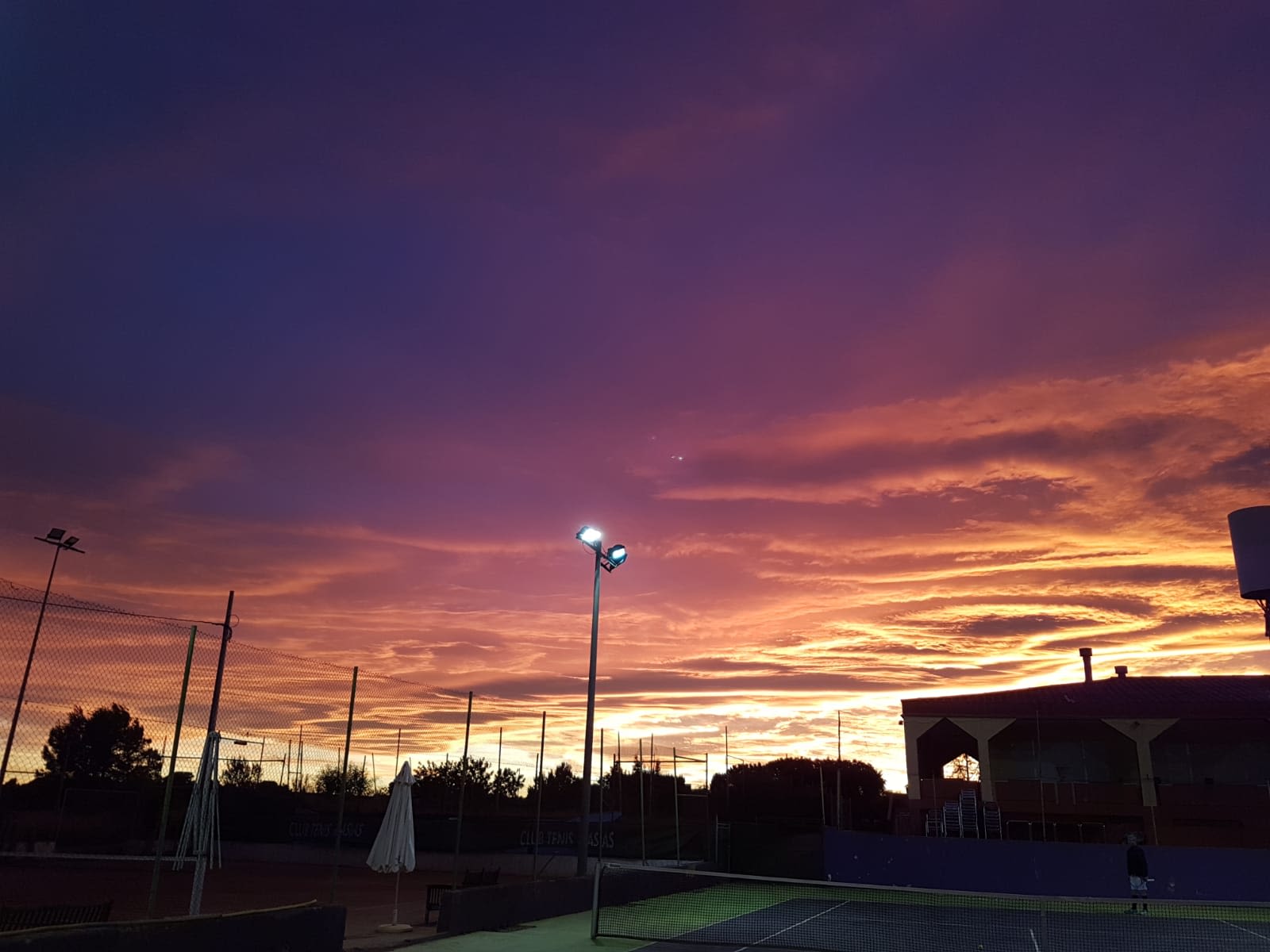 Escuela Tenis Masias en Moncada - Foto 1