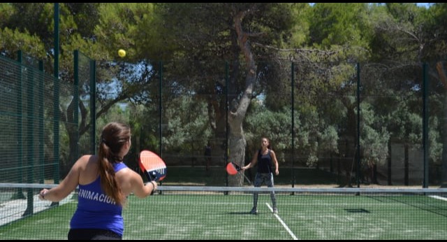 HOLACAMP SITGES GARROFER