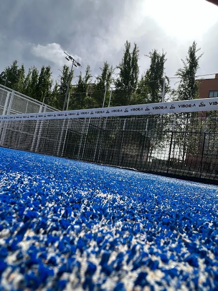 GESTION PADEL VALCENTER, S.L. - Padel Square Valdemoro - Foto 4