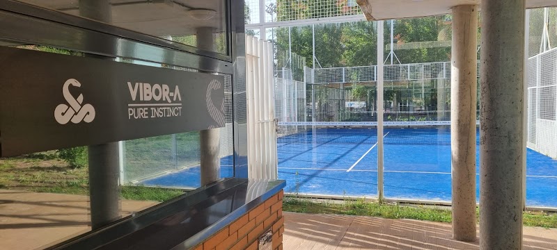 GESTION PADEL VALCENTER, S.L. - Padel Square Valdemoro - Foto 5
