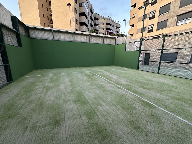 Jesevar Servicios Integrales S.L. - Mantenimiento de pistas de pádel - Foto 4