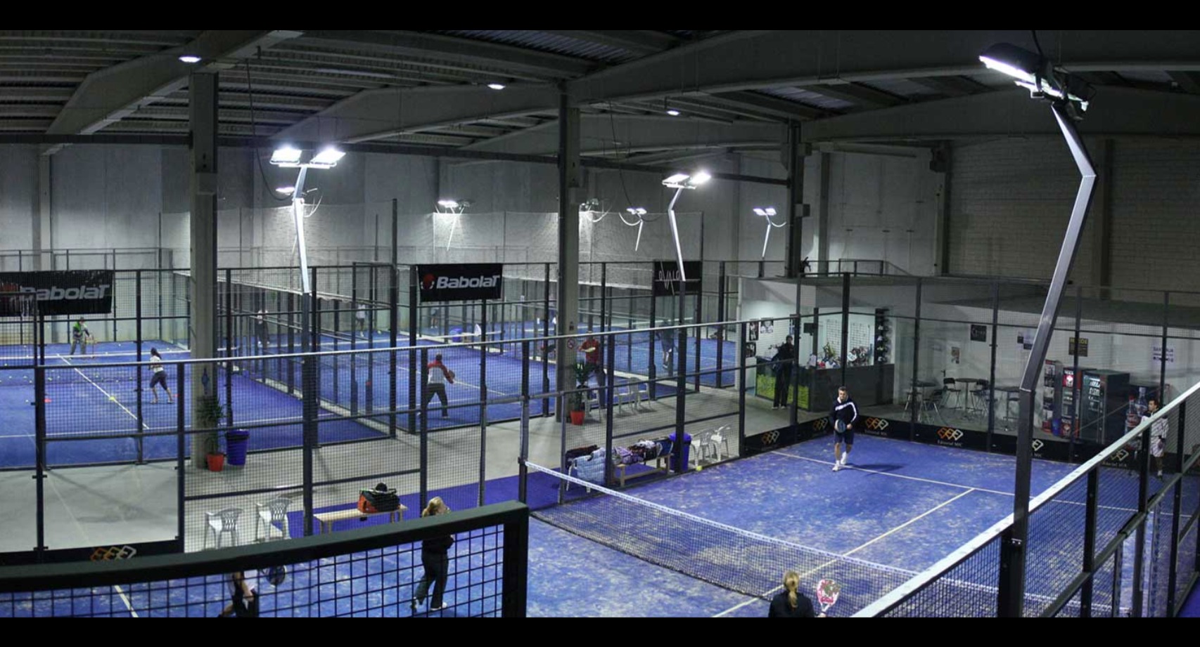 Léon Padel Club en San Andrés del Rabanedo - Foto 1