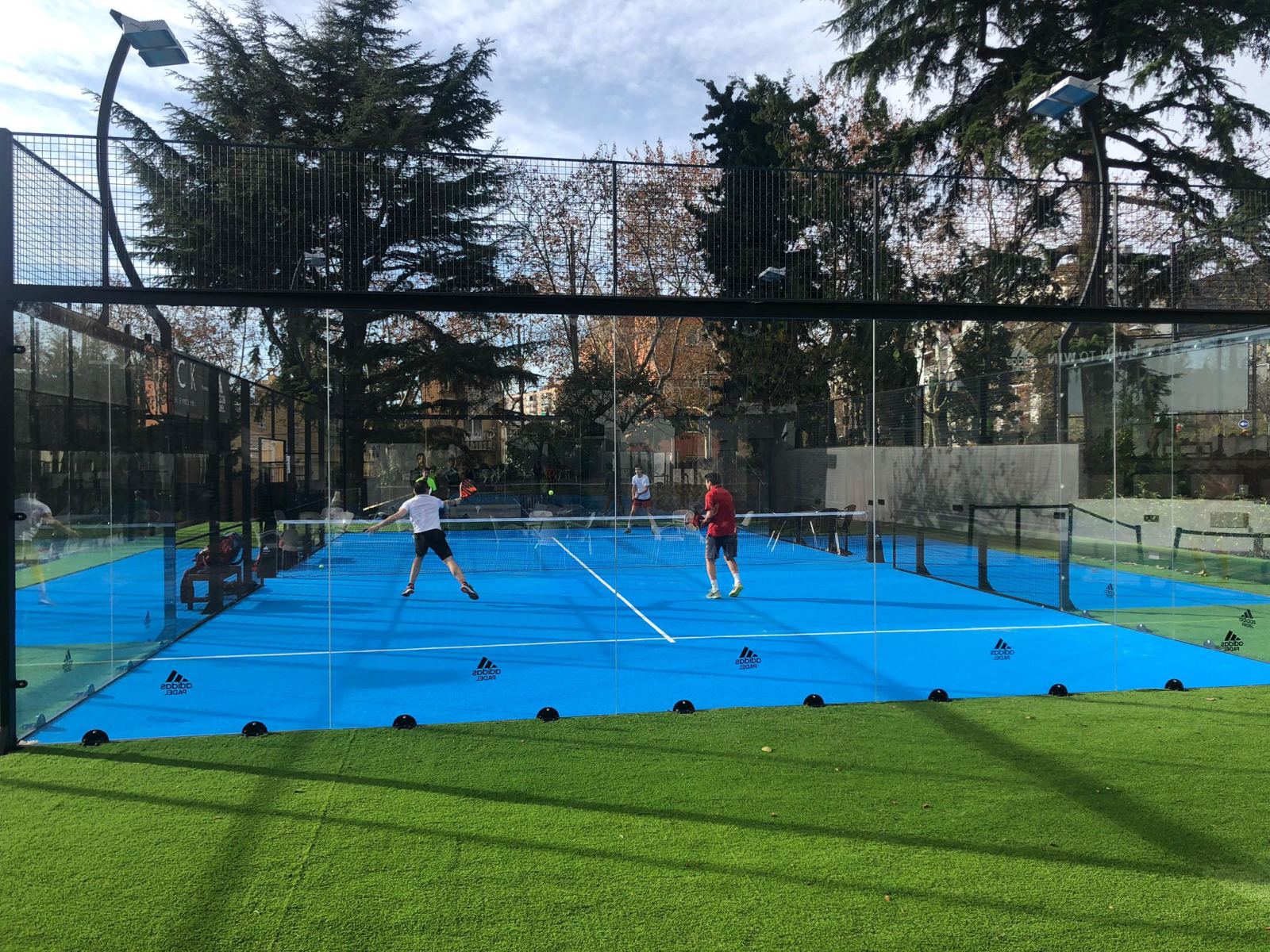 Nick Club Pádel Barcelona - Foto 4