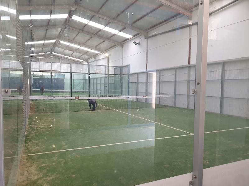 Padel 3 Caminos en Puerto Real - Foto 1