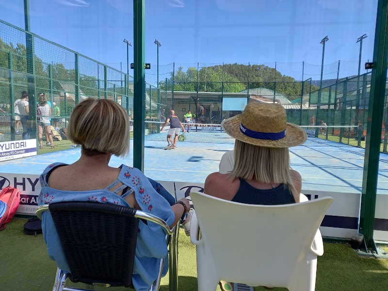 Padel Alcoi en Llacunes - Foto 1