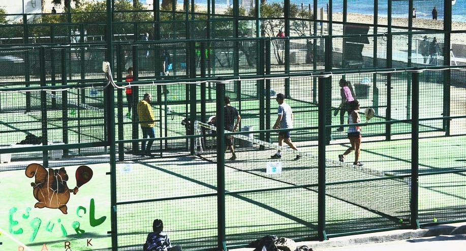 PADEL BEACH CAMBRILS ESQUIROL PARK