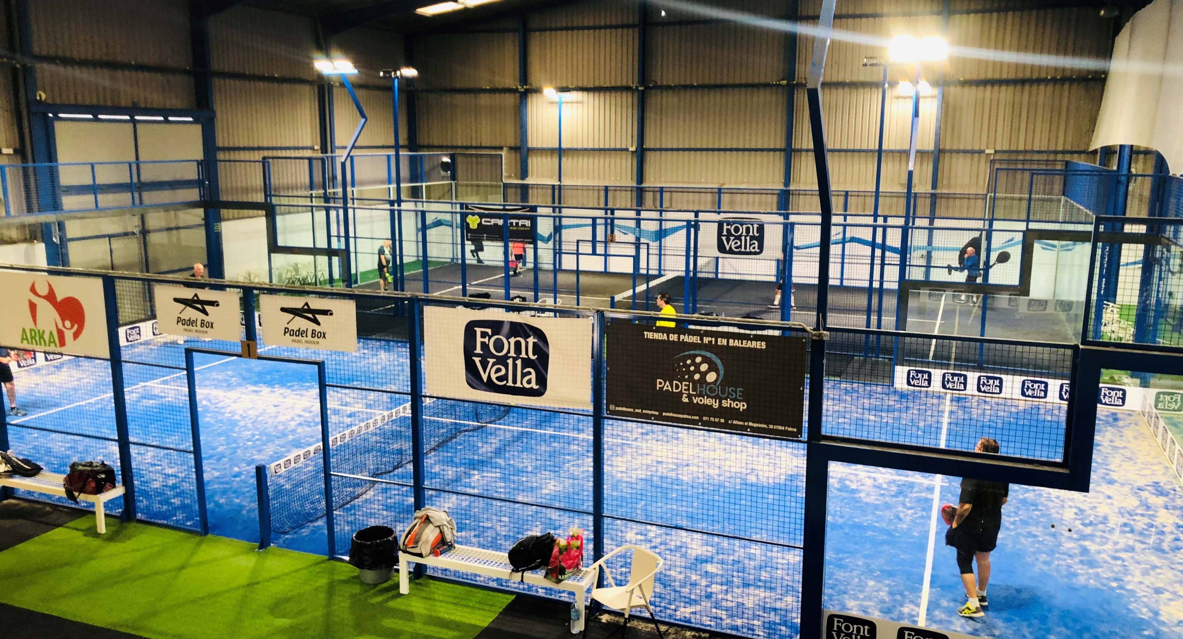 PADEL BOX en Santa Maria del Camí - Foto 1