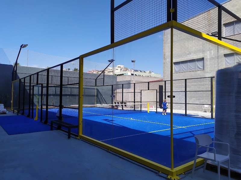 Padel Indoor Hospitalet II - Foto 3