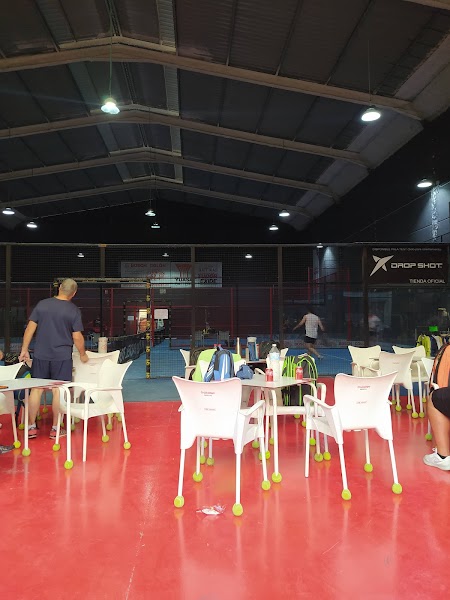 Padel Indoor La Ria - Foto 2