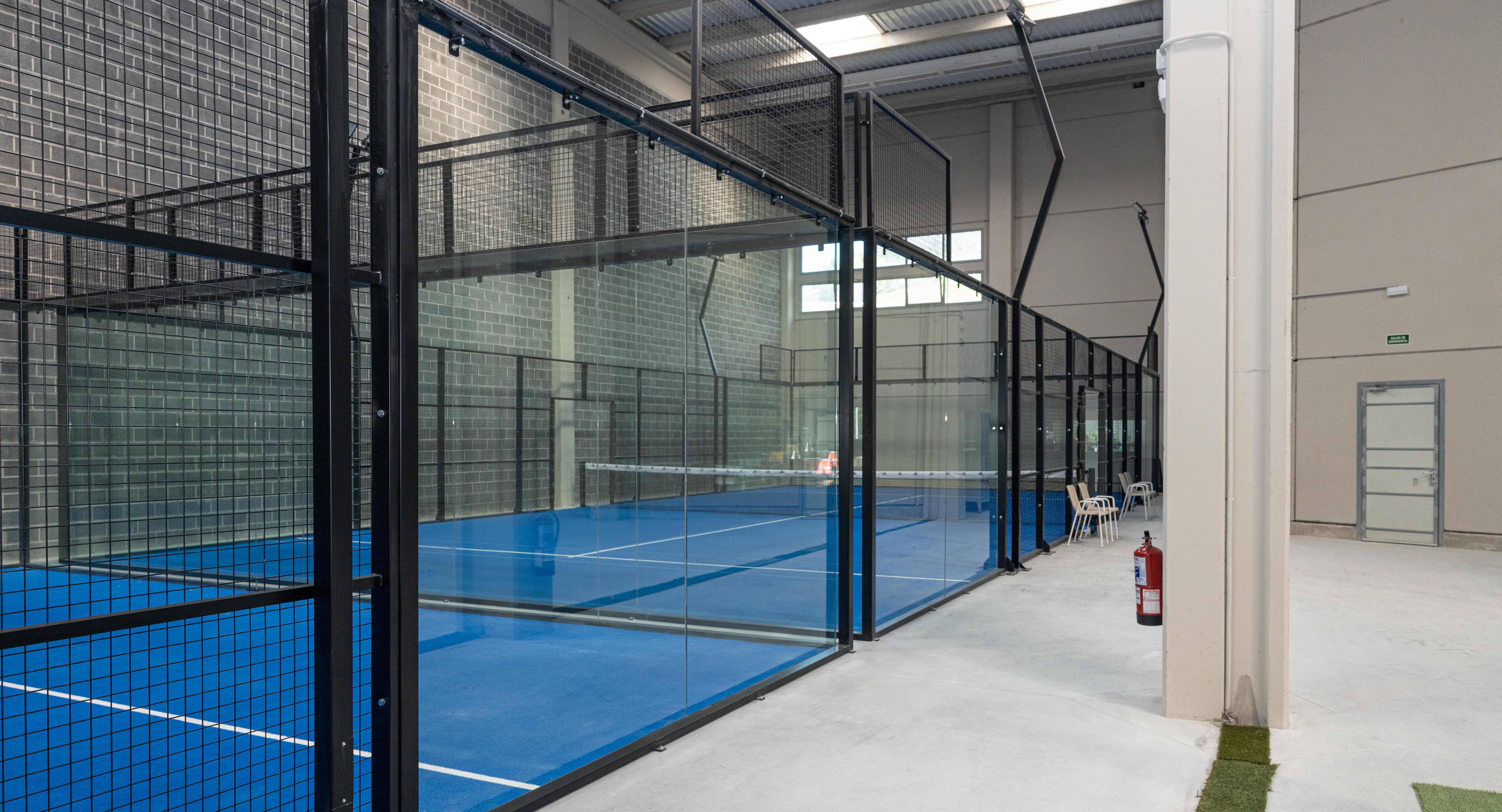 PADEL SATURRARAN en Mutriku - Foto 1