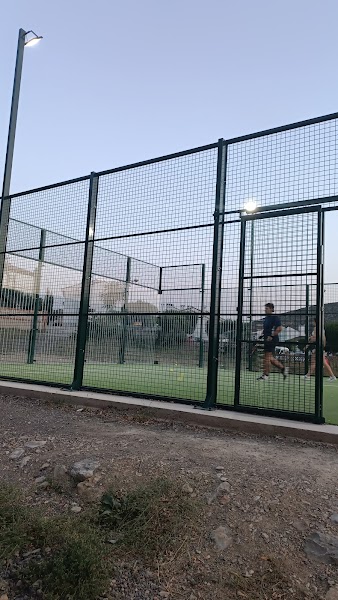 Pistas de Pádel en Ariño - Foto 1