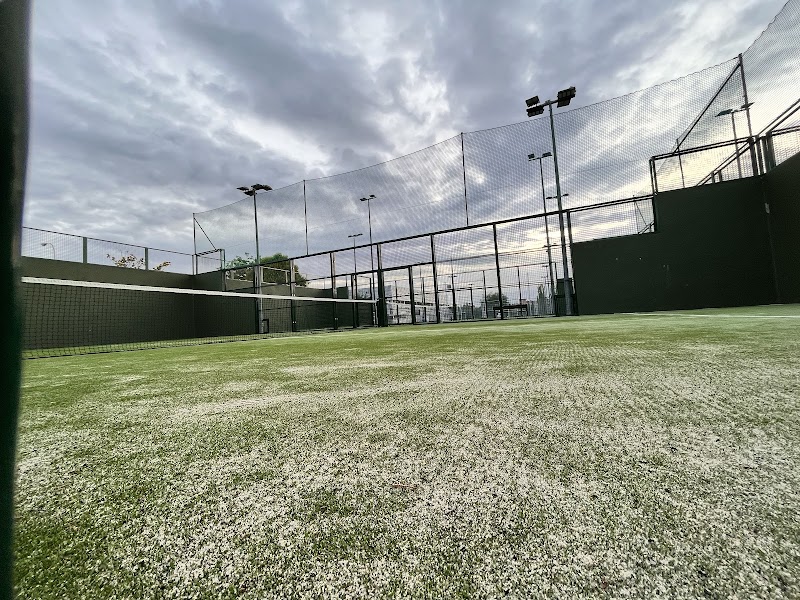 Pistas de Pádel CDM Faustina Valladolid