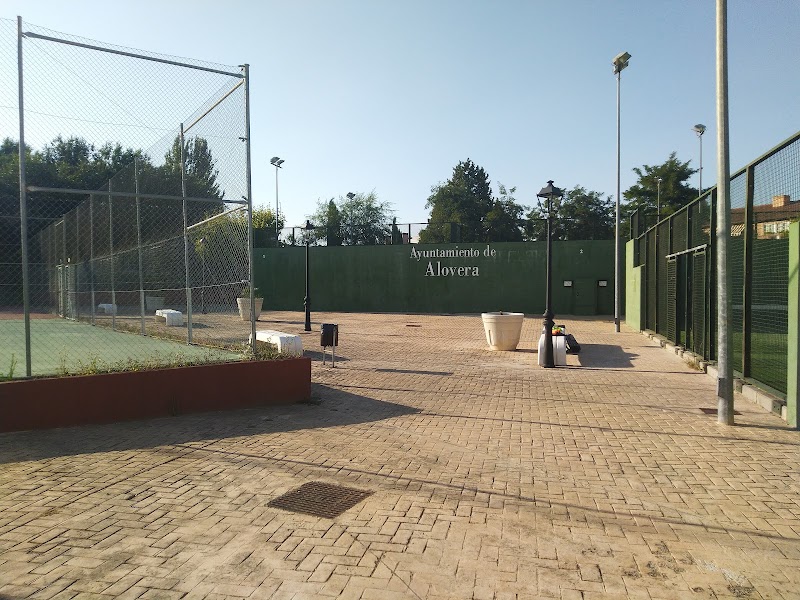 Pistas de Pádel y Tenis de Alovera.