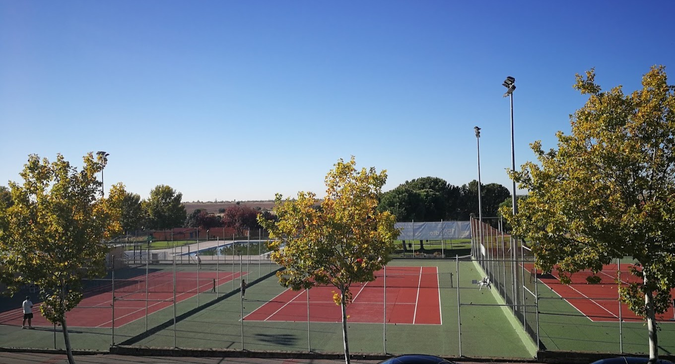 Quality Tenis Villanueva del Pardillo en Villanueva del Pardillo - Foto 1
