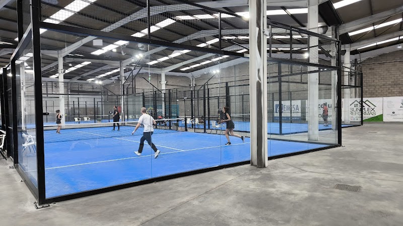 RETOS PADEL en Lardero - Foto 1