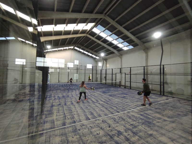 Sangüesa Padel en Sangüesa/Zangoza - Foto 1