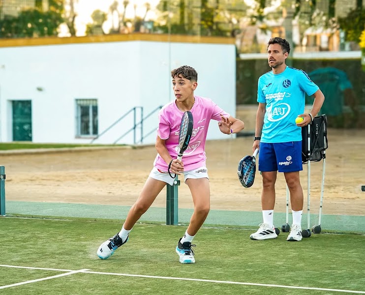 SIPadel Academia de Pádel en Club Rio Grande, Sevilla