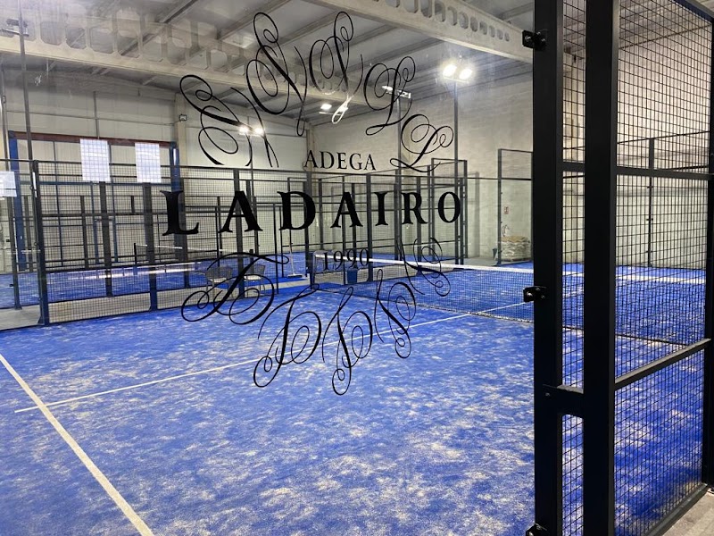 VERIN PADEL INDOOR en Verín - Foto 1